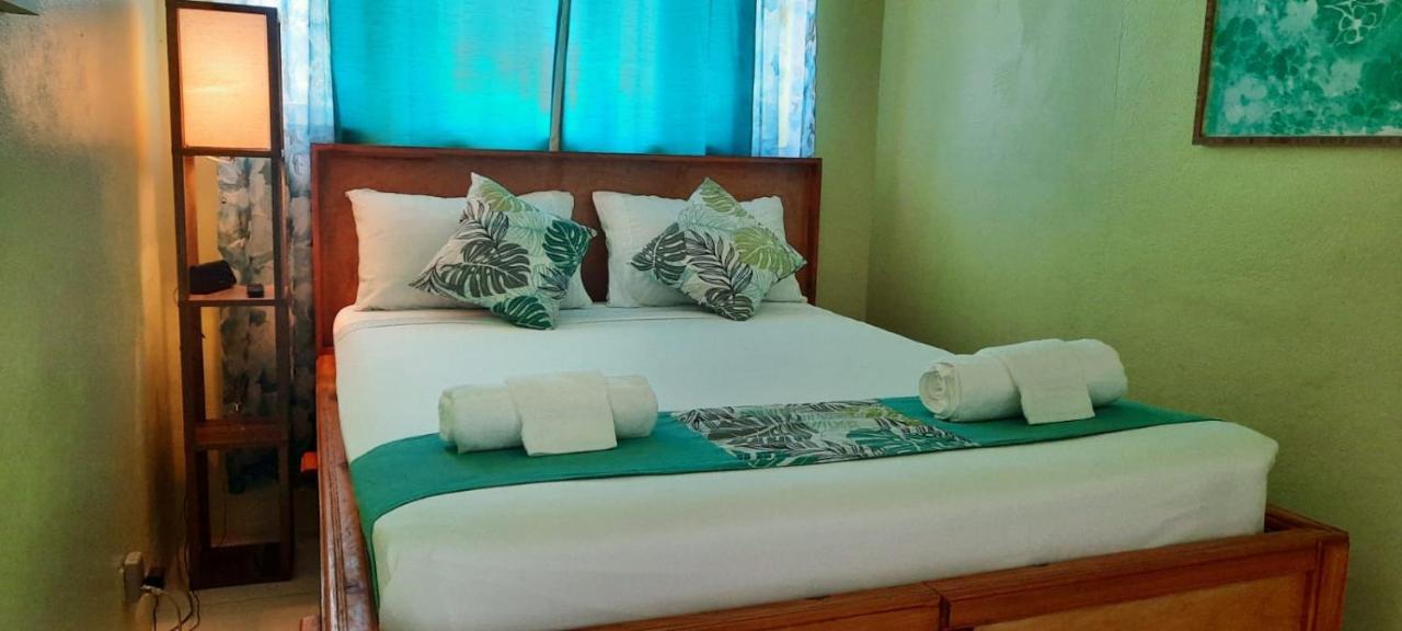 Eastwood Escape Otel Nassau Dış mekan fotoğraf